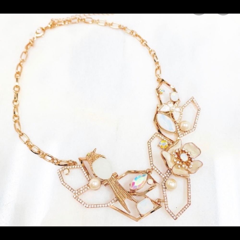 BETSEY JOHNSON, statement necklace